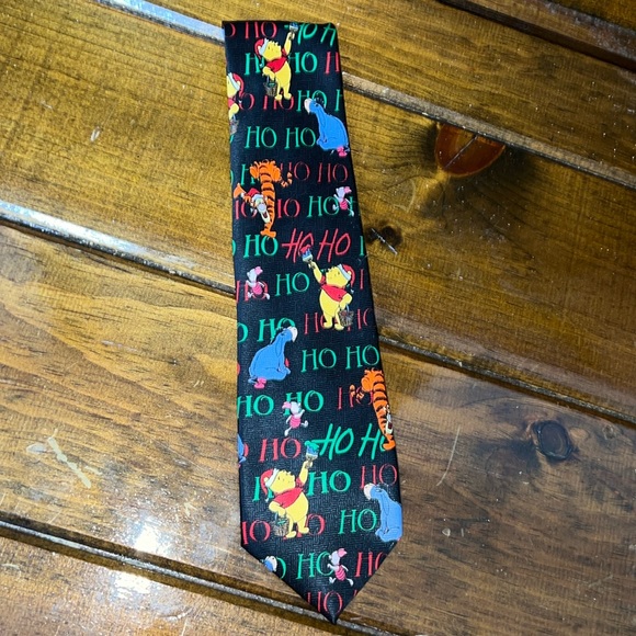 Vintage Pooh Bear Christmas Holiday Print Neck Tie- OS - Picture 1 of 4